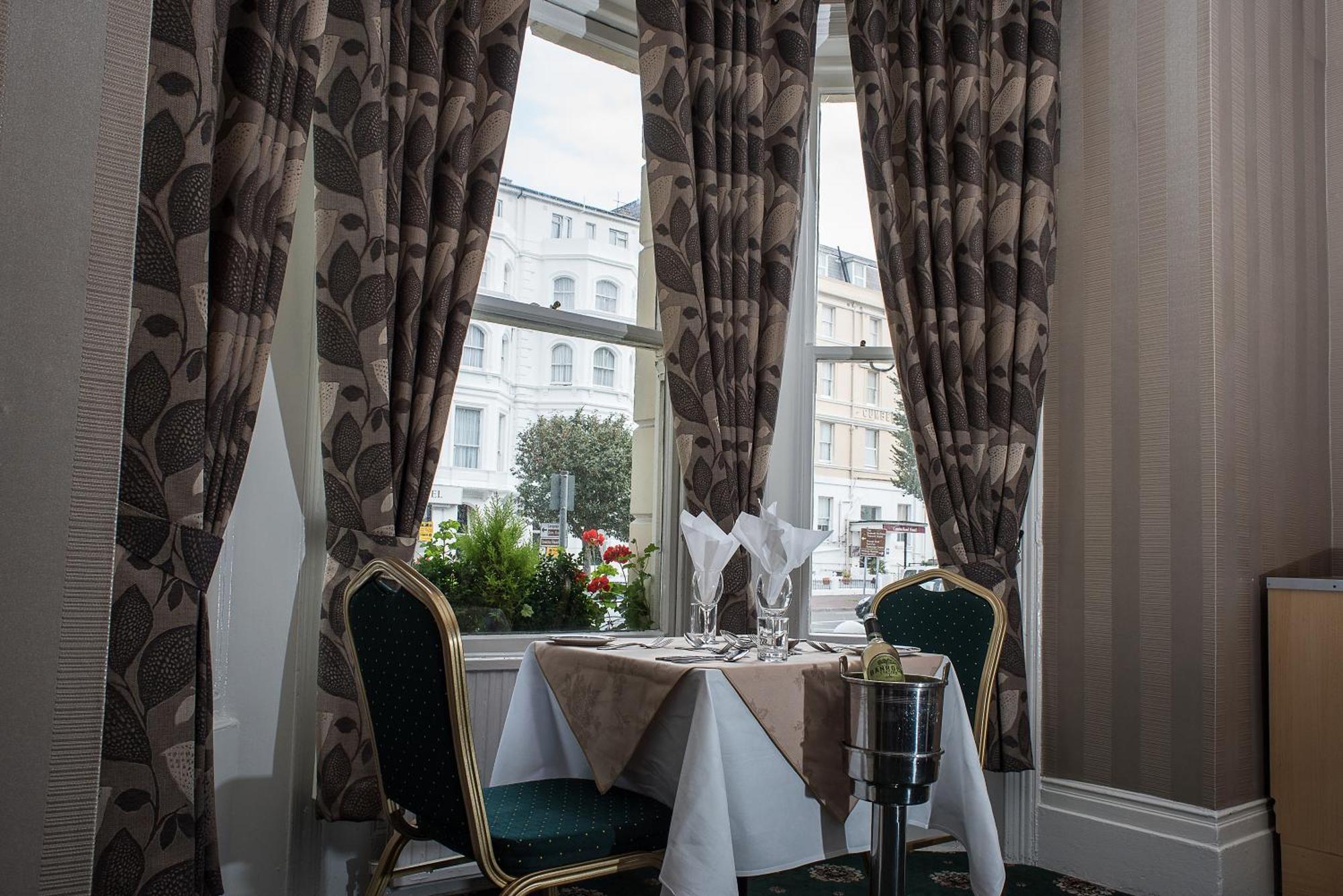 Haddon Hall Hotel Eastbourne Ngoại thất bức ảnh